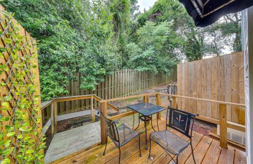 Summerville Maison | Quaint Augusta Townhome 3 Mi to the Masters!