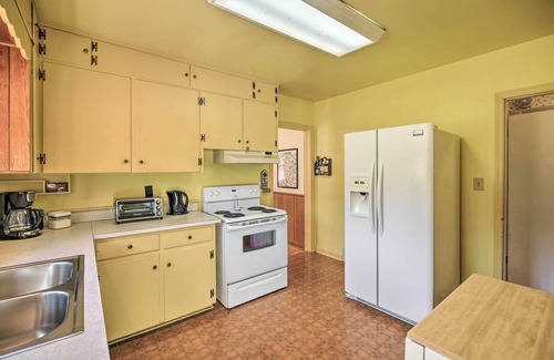 Atkins Maison | Quaint Creekside Home w/ Spacious Deck & Yard