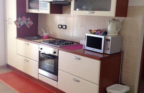 Marina di Caulonia Appartement | Quaint little apt for 4 with pool
