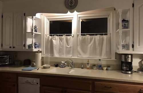 Fries Cottage | Quaint New River Cottage - Relax and enjoy nature’s beauty in Fries, VA