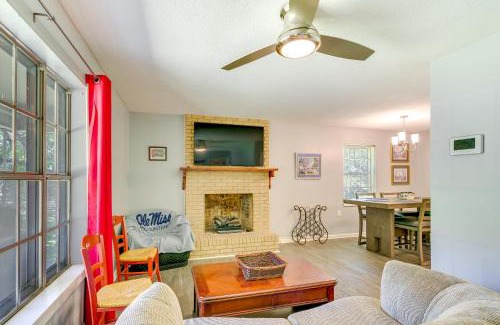 Oxford Maison | Quaint Oxford Home about 2 Mi to Ole Miss and The Grove!