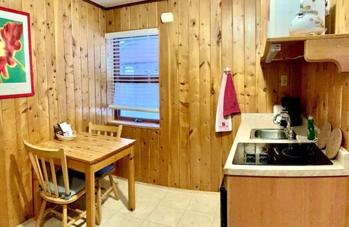 Blairmore Cabine | Quaint Riverside Cabin # 1