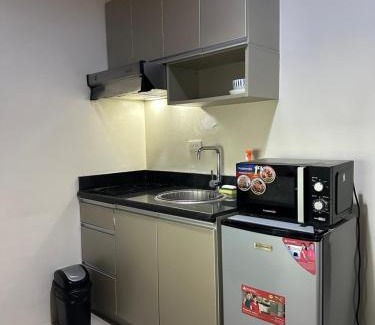 Legazpi Village Appartement | Quaint Roces Studio