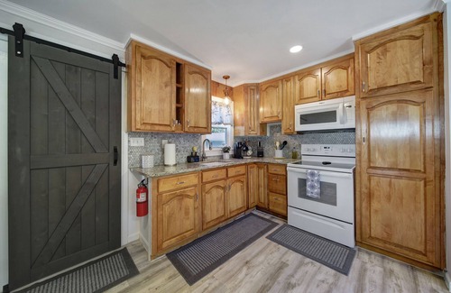 Rock Hill Maison | Quaint Studio in the heart of Rock Hill, SC - Near I-77 and sport complexes