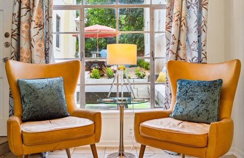 Clarksville Maison | Quaint Tree-Lined Studio in Historic Enfield