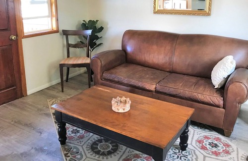 Midvale Cottage | Quaint Updated Cottage in the Middle of the Valley