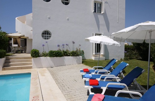 Vale de Carro Villa | Qualité villa de 4 chambres air conditionné, piscine privée, Nr. la plage et tout! Tout à pied