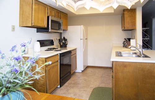 Pinetop Villa | Quality Hill Resort Villa, détendez-vous dans un cadre magnifique avec étangs et ruisseaux