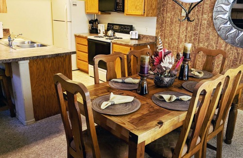 Pinetop Villa | Quality Hill Resort Villa, six couchages, terrasse privée avec barbecue, garage