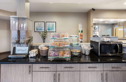 Colonie Hôtel | Quality Inn Central
