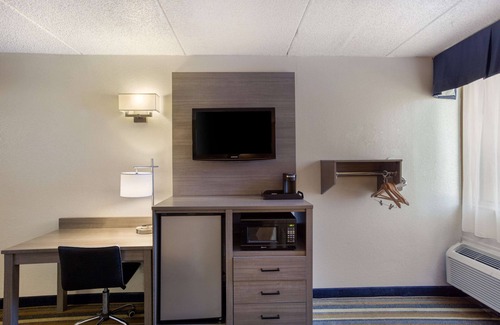 Colonie Hôtel | Quality Inn Central