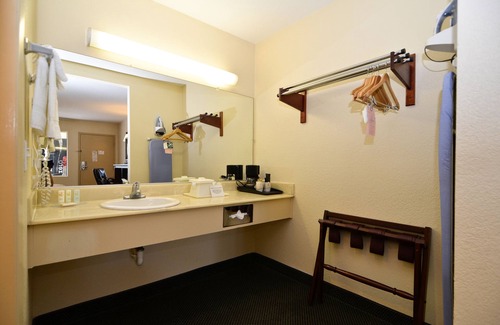 Shelltown Hôtel | Quality Inn San Diego I-5 Naval Base