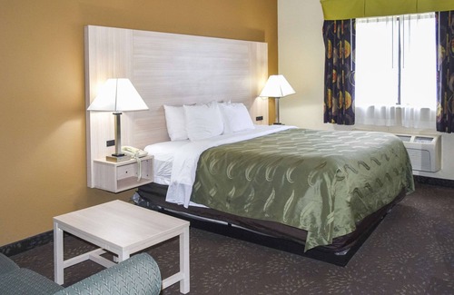 Brooks Hôtel | Quality Inn & Suites Brooks Louisville South