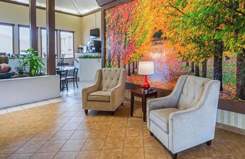 Eckhart Mines Hôtel | Quality Inn & Suites Frostburg-Cumberland