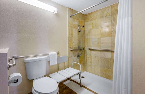Mesa Hôtel | Quality Inn & Suites near Downtown Mesa