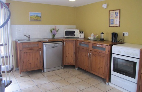 Gomene Cottage | Gite Breton Traditionnel de Haute Qualité à Gomene - Piscine, Wi-Fi, Jardins
