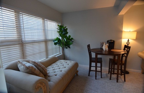 Dumfries Maison | Quantico Nest - 10 Minutes Away