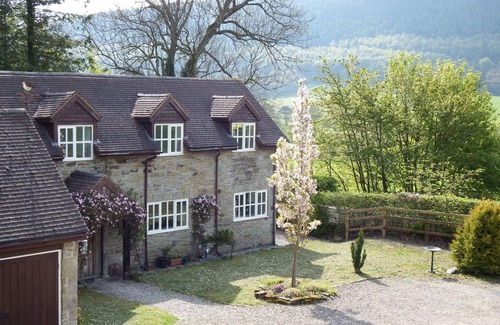 Presteigne Maison | Retraite rurale tranquille, HOT TUB, jardin clôturé de 3 acres, adapté aux enfants et aux animaux domestiques