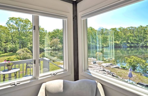 Gloucester Maison | Quarryman’s Cottage: 1bd, 1 bth PRIVATE QUARRY: DOG friendly