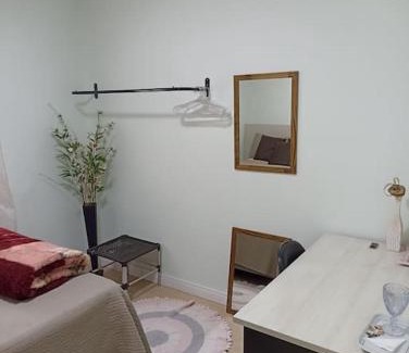 Maringa Maison | Quarto 1 para mulher
