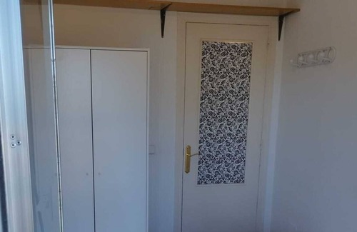 Vista Alegre Appartement | Quarto Aconchegante com Terraço!