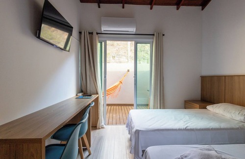 Pontal da Cruz Lit Et Petit-Déjeuner | Quarto com Wi-Fi, ar-condicionado e a 300m do mar