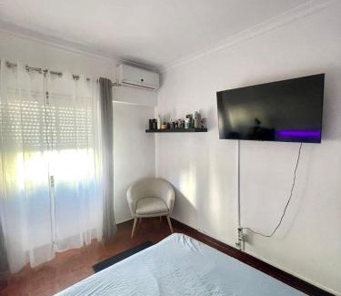 Laranjeiro Maison | Quarto de Casal Remodelado