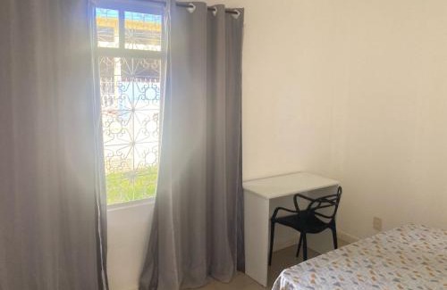 Florianopolis Maison | Quarto Essencial com Conforto em casa compartilhada