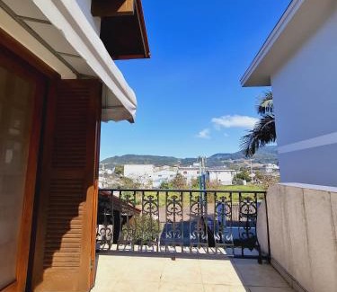 Encantado Maison | Quarto familiar na cidade do Cristo