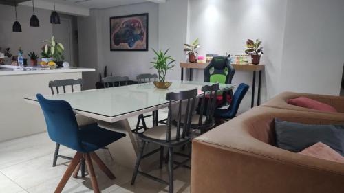 Centro Lit Et Petit-Déjeuner | Quarto privativo em apto compartilhado no centro