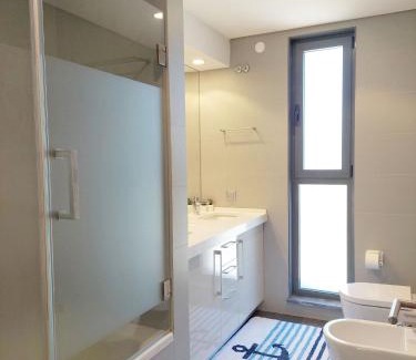 Sapataria Maison | Quartos com casa de banho privada perto da Malveira