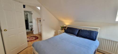 Cork City Centre Hôtel | Quayside 2BD Above Live Music Venue & Bar