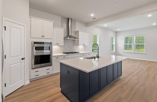 West Ashley Maison | Queen Bedroom with En Suite-Shared 4BR House