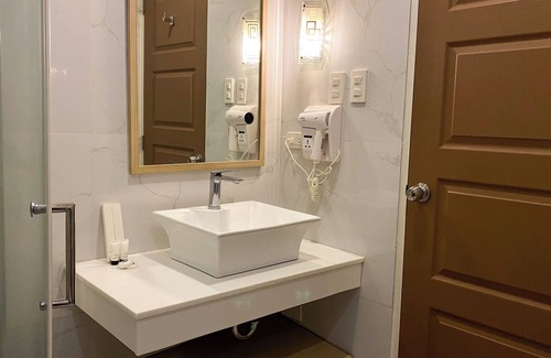Lucena Hôtel | Queen Margarette Hotel - Downtown