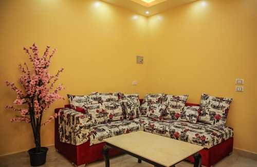 Giza Maison | Queen Pyramids View Inn