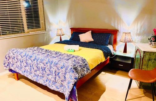 Karabar Maison | Queen Room in share house of De Murray B&B in Centre Queanbeyan & Canberra airport