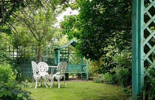 Saxmundham Cottage | Queenies, an authentic Rural Style coastal cottage in a Nature Reserve