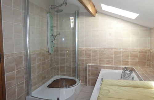 Saint-Nazaire-de-Valentane Autre | Maison quercynoise, vue dégagée, piscine privée - 15 personnes