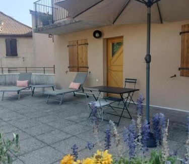 Tallard Appartement | Quiétude et confort