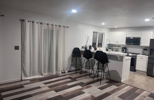 Stockton Maison | Quiet 1-bedroom in house with Wi-Fi in quiet Stockton neighborhood.