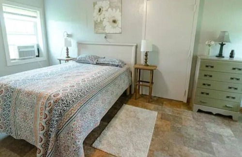 Abingdon Cabine | Quiet 2 BR Cabin in Abingdon B
