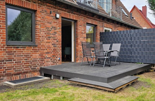 Markgrafenheide Appartement | Quiet 2 room apartment with WLAN on the first floor - MH5
