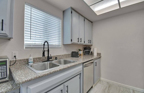 Yuba City Appartement | Quiet 2BR Apartment Near Downtown & Amphitheatre