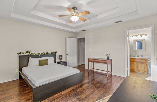 Mission Appartement | Quiet 3 bedroom 2 bathroom minutes away from the freeway