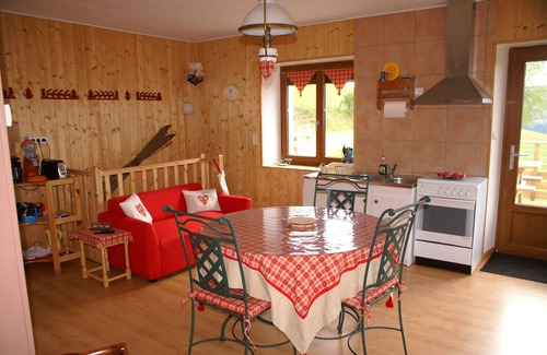 Cleurie Chalet De Ski | Gîte 3* au calme, en lisière de forêt, vue sur la vallée de la Moselotte