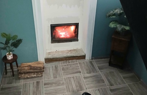 Saint-Nectaire Lit Et Petit-Déjeuner | Chambre familiale 3 pers au calme, face à la forêt, idéale pour les familles