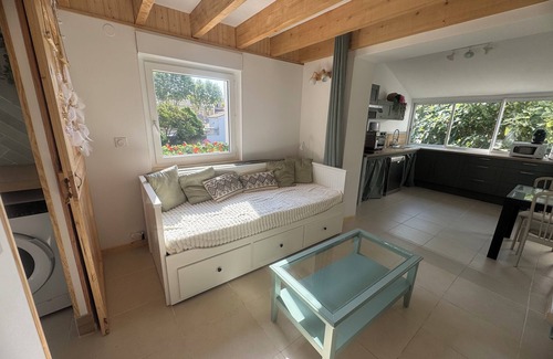 Lamalou-les-Bains Maison | Quiet 35m2, 200 m from the center and thermal baths, air conditioning, garden, swimming pool, pets allowed