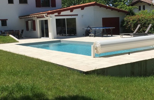 Mouguerre Maison | Quiet 4/6 person house with heated pool 5/10 min from Bayonne
