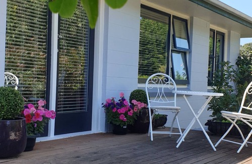 Grovetown Lit Et Petit-Déjeuner | Refeshing Garden Cottage, 3mins from the township.