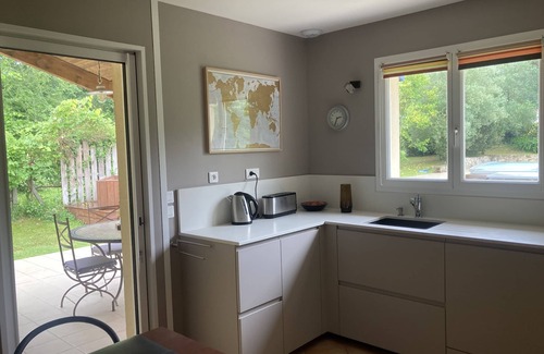 Quinsac Maison | Villa climatisée au calme à 15 min de Bordeaux avec piscine et spa